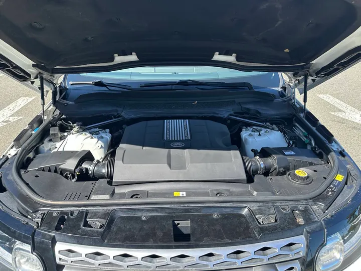 White, 2015 Land Rover Range Rover Sport Image 36