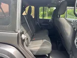 Gray, 2018 Jeep Wrangler Unlimited Thumnail Image 16