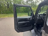 Gray, 2018 Jeep Wrangler Unlimited Thumnail Image 10