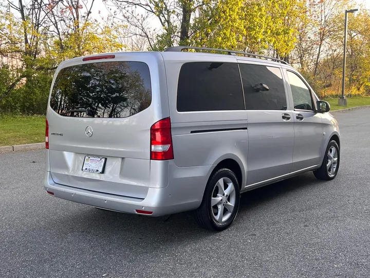 Silver, 2016 Mercedes-Benz Metris Image 5