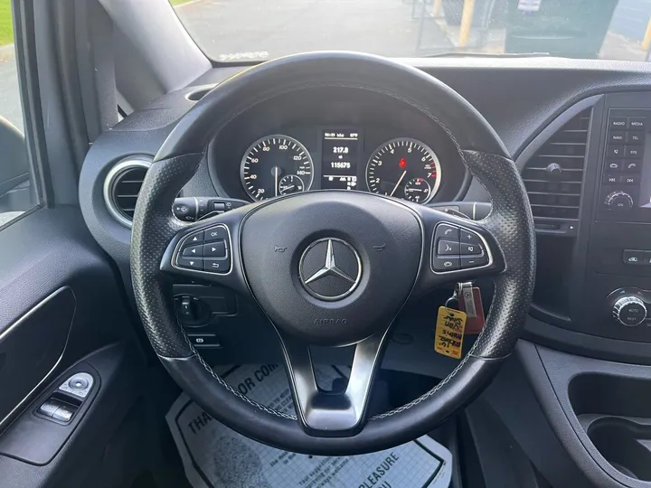 Silver, 2016 Mercedes-Benz Metris Image 29