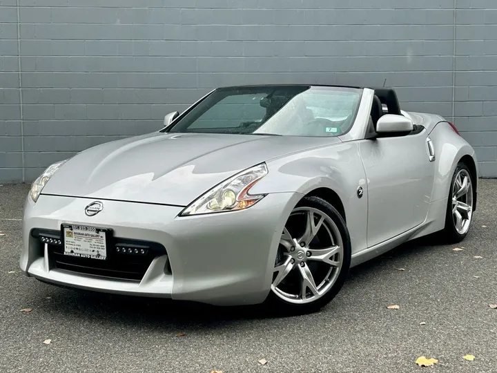 Silver, 2012 Nissan 370Z Image 10