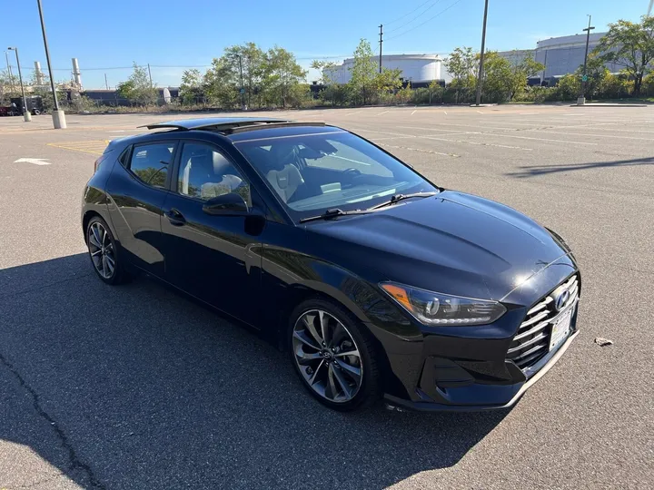 Black, 2019 Hyundai Veloster Image 14