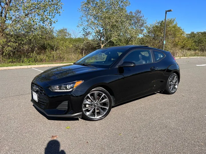 Black, 2019 Hyundai Veloster Image 2