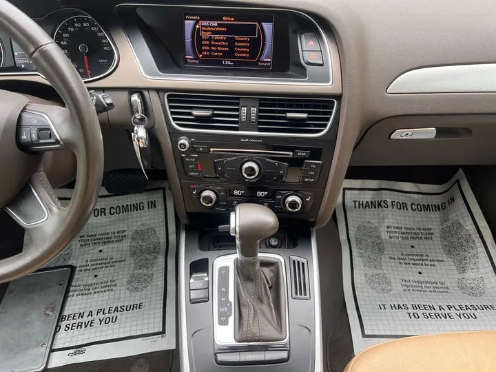 Beige, 2013 Audi Allroad Image 23