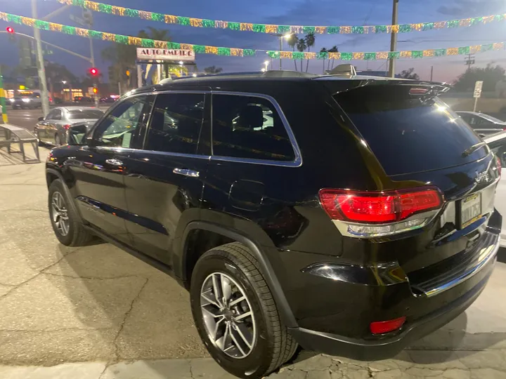 BLACK, 2020 JEEP GRAND CHEROKEE Image 7