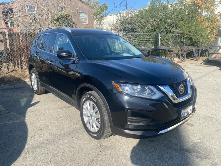 BLACK, 2020 NISSAN ROGUE Image 3