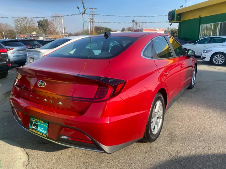 RED, 2021 HYUNDAI SONATA Image 5