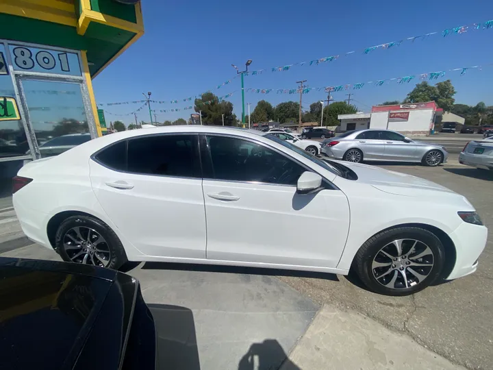 WHITE, 2017 ACURA TLX Image 4