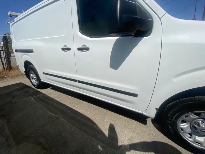 WHITE, 2018 NISSAN NV1500 CARGO Image 4