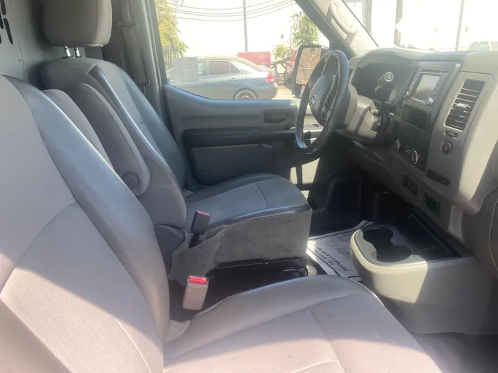 WHITE, 2018 NISSAN NV1500 CARGO Image 11