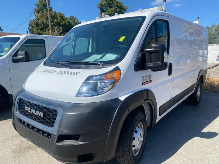 WHITE, 2020 RAM PROMASTER CARGO VAN Image 3