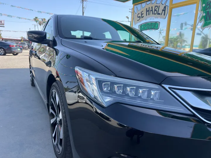 BLACK, 2016 ACURA ILX Image 5