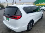 WHITE, 2021 CHRYSLER PACIFICA Thumnail Image 5