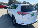 WHITE, 2018 TOYOTA RAV4 Thumnail Image 7