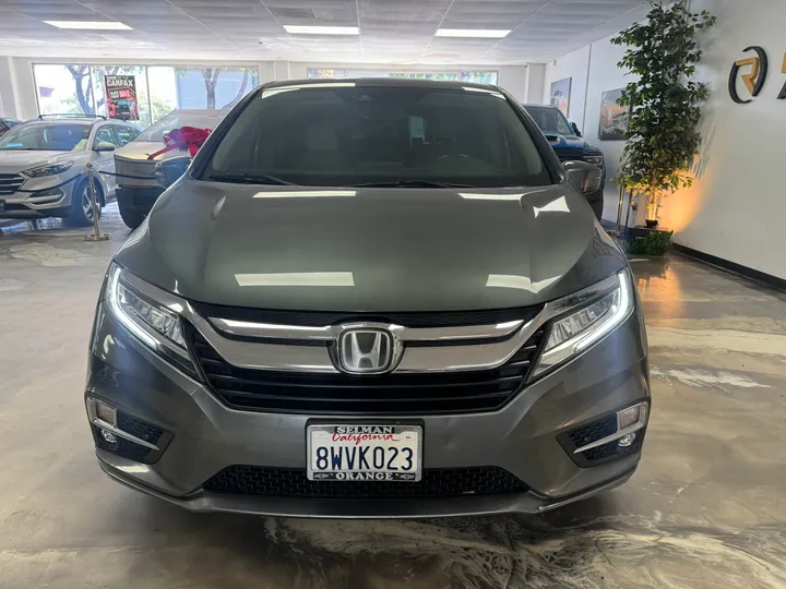 GRAY, 2018 HONDA ODYSSEY Image 2