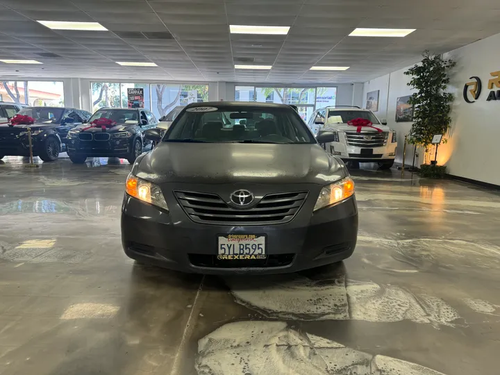 GRAY, 2007 TOYOTA CAMRY Image 2