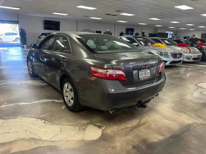 GRAY, 2007 TOYOTA CAMRY Image 6