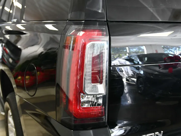 BLACK, 2020 GMC YUKON Image 10