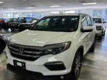 WHITE, 2018 HONDA PILOT Thumnail Image 3