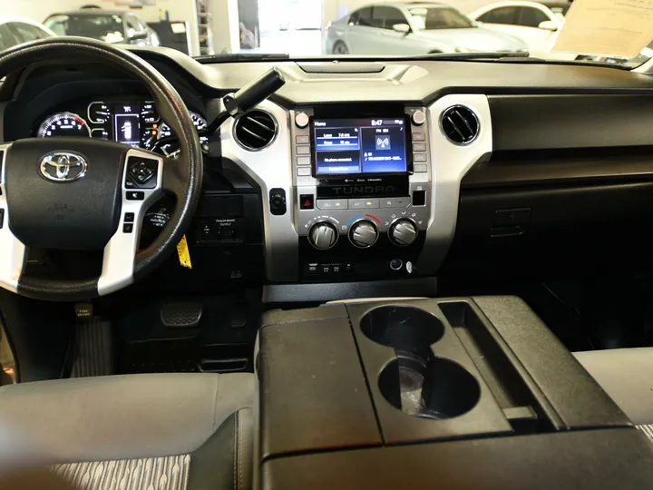 GREY, 2020 TOYOTA TUNDRA DOUBLE CAB Image 44