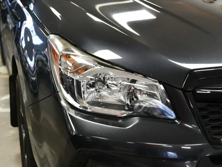 GRAY, 2016 SUBARU FORESTER Image 3