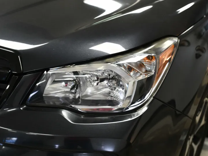 GRAY, 2016 SUBARU FORESTER Image 4