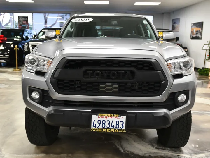 GRAY, 2020 TOYOTA TACOMA DOUBLE CAB Image 2