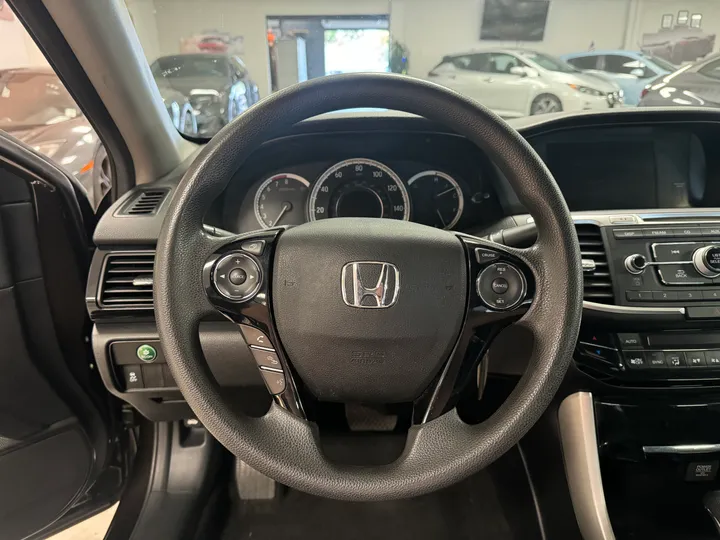 BROWN, 2017 HONDA ACCORD Image 17