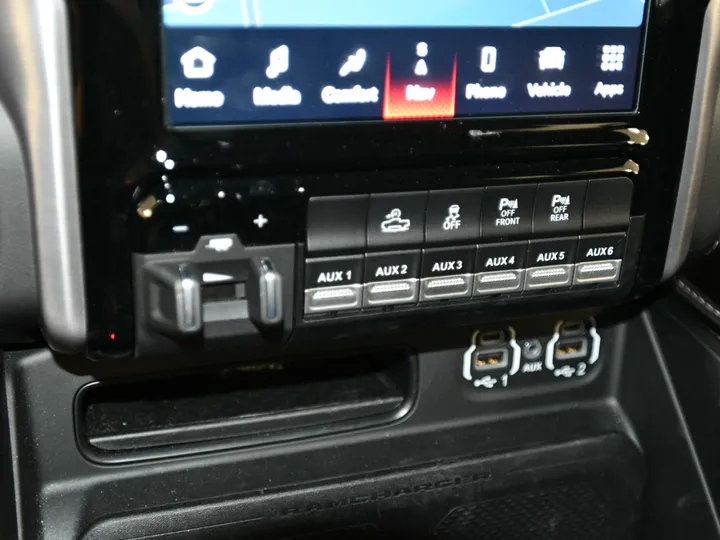 BLUE, 2022 RAM 1500 CREW CAB Image 36