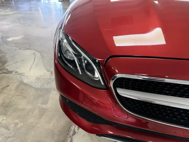 RED, 2018 MERCEDES-BENZ E-CLASS Image 6