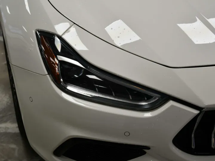 WHITE, 2019 MASERATI GHIBLI Image 3