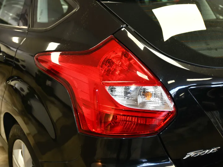 BLACK, 2014 FORD FOCUS Image 10