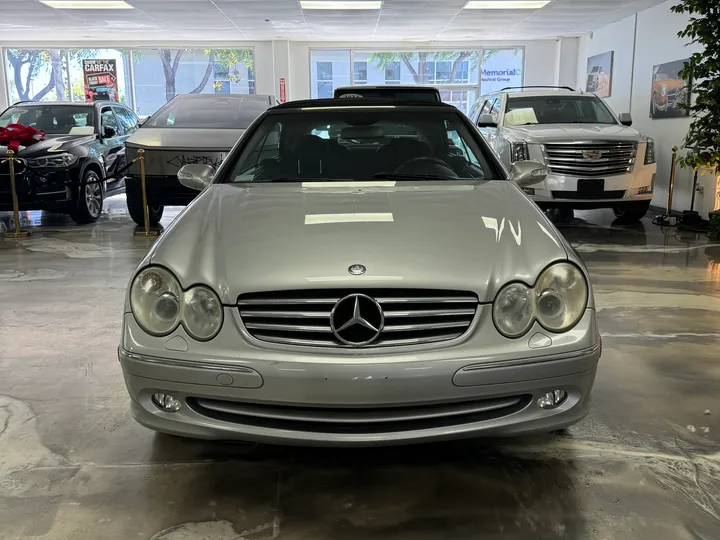 SILVER, 2005 MERCEDES-BENZ CLK-CLASS Image 2