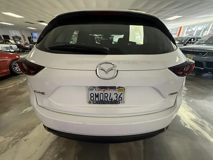 WHITE, 2019 MAZDA CX-5 Image 5