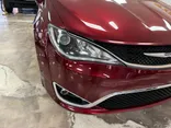 BURGUNDY, 2019 CHRYSLER PACIFICA Thumnail Image 6