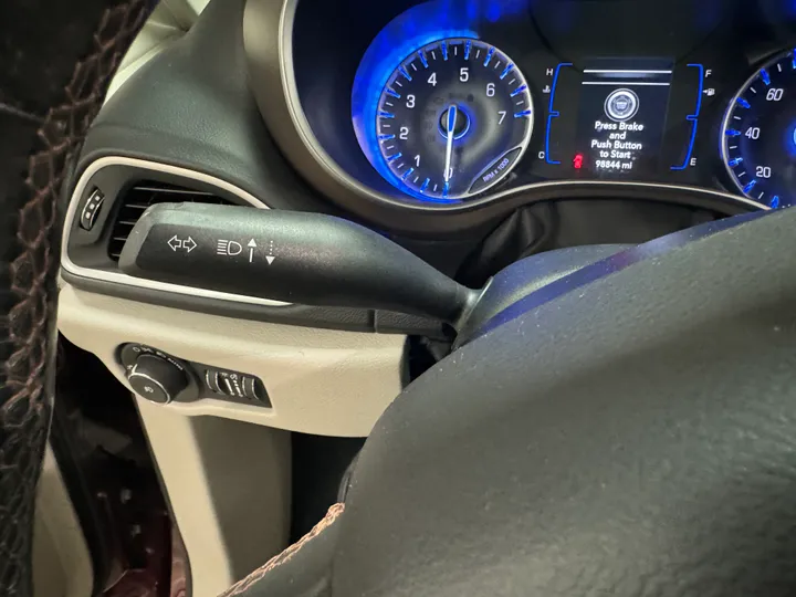 BURGUNDY, 2019 CHRYSLER PACIFICA Image 24