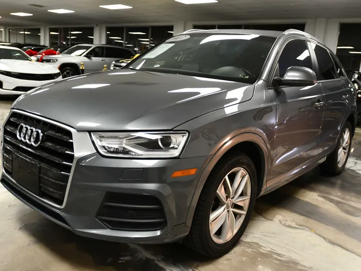 GRAY, 2017 AUDI Q3 Image 5