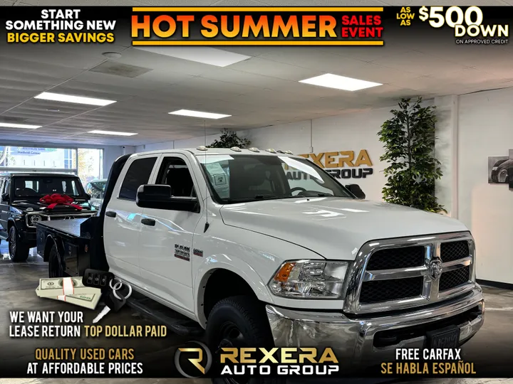 WHITE, 2018 RAM CHASSIS 3500 Image 1