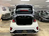 WHITE, 2019 HYUNDAI VELOSTER Thumnail Image 16