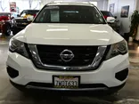 WHITE, 2017 NISSAN PATHFINDER Thumnail Image 2