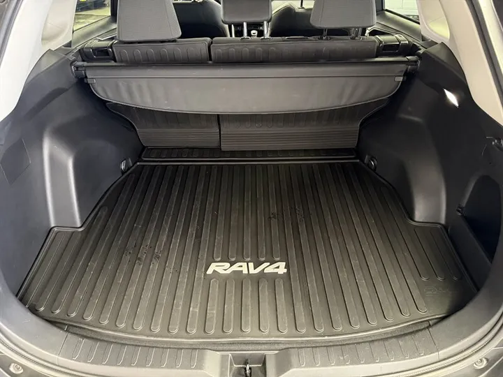 GRAY, 2022 TOYOTA RAV4 Image 26