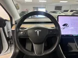 WHITE, 2018 TESLA MODEL 3 Thumnail Image 17