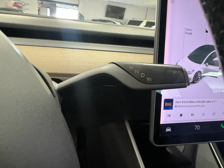 WHITE, 2018 TESLA MODEL 3 Image 19