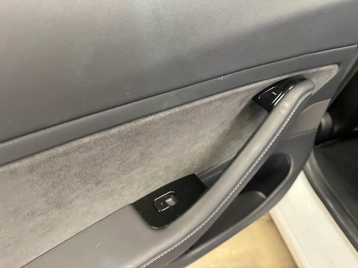 WHITE, 2018 TESLA MODEL 3 Image 30