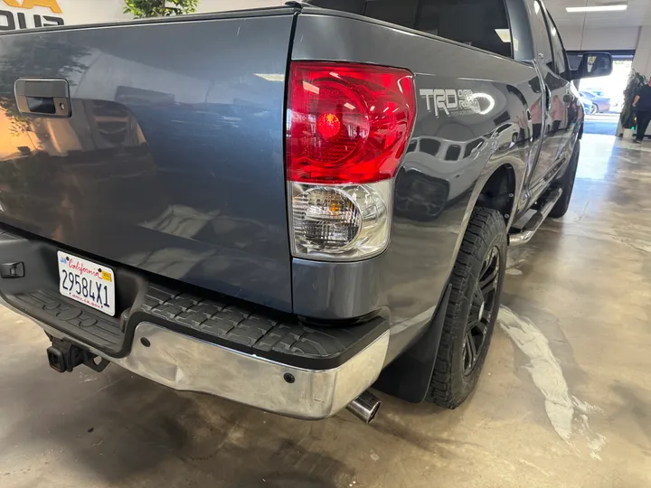 GRAY, 2007 TOYOTA TUNDRA DOUBLE CAB Image 12