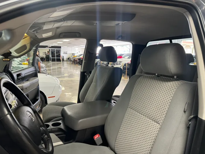 GRAY, 2007 TOYOTA TUNDRA DOUBLE CAB Image 28