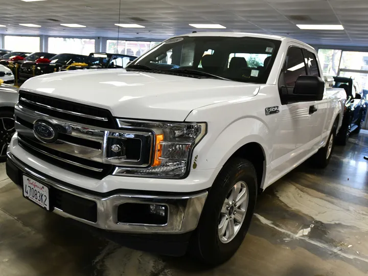 WHITE, 2018 FORD F150 SUPER CAB Image 4