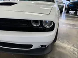 WHITE, 2015 DODGE CHALLENGER Thumnail Image 5