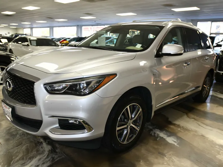 SILVER, 2019 INFINITI QX60 Image 5